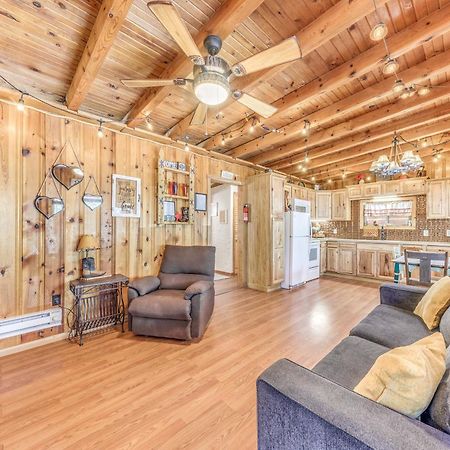 Ruidoso Cabin With Hot Tub - 2 Mi To Grindstone Lake 외부 사진