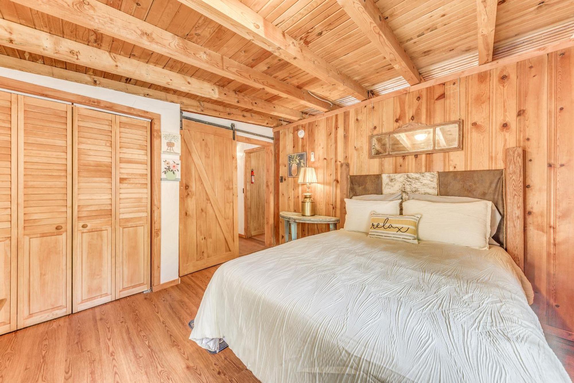 Ruidoso Cabin With Hot Tub - 2 Mi To Grindstone Lake 외부 사진